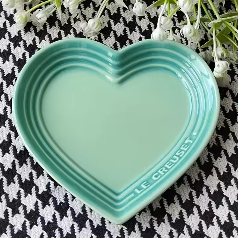 Le Creuset Stoneware Heart Shaped Trinket Dish Plate Tray Bowl